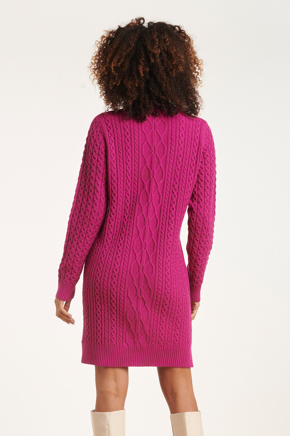 24629 Cerise Gebreid Jurk Met Kabelstructuur | Cerise
