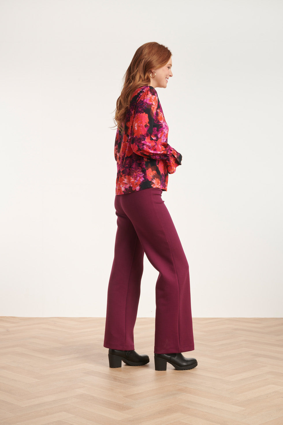 24651 Top Met Paarse Bloemenprint | Black - Muticolour