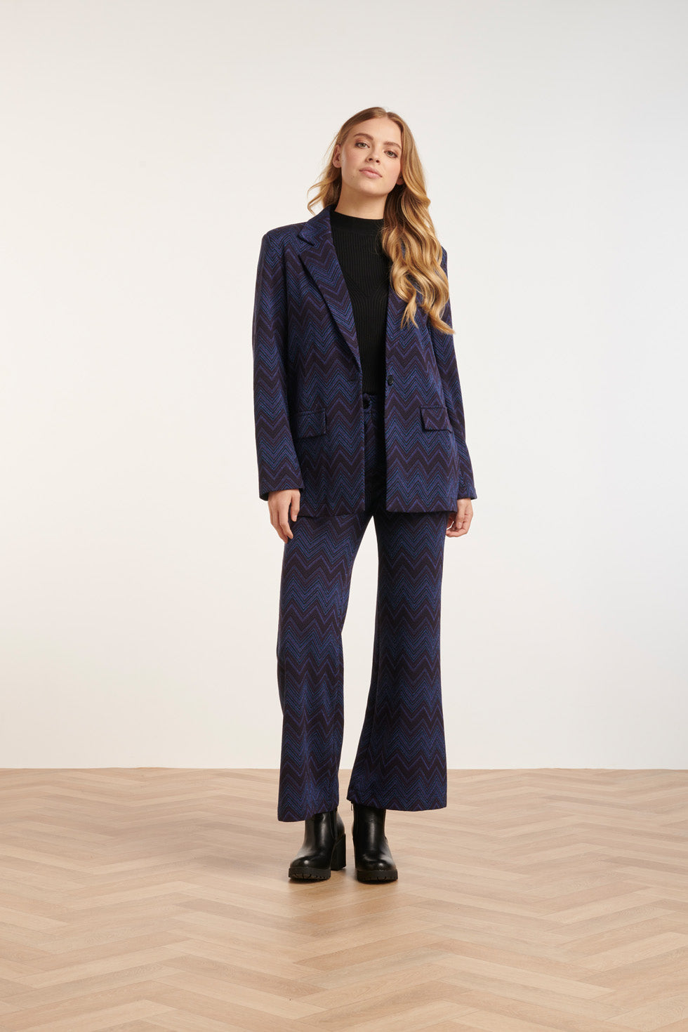 24677 Zigzag Print Oversized Blazer | Navy - Black