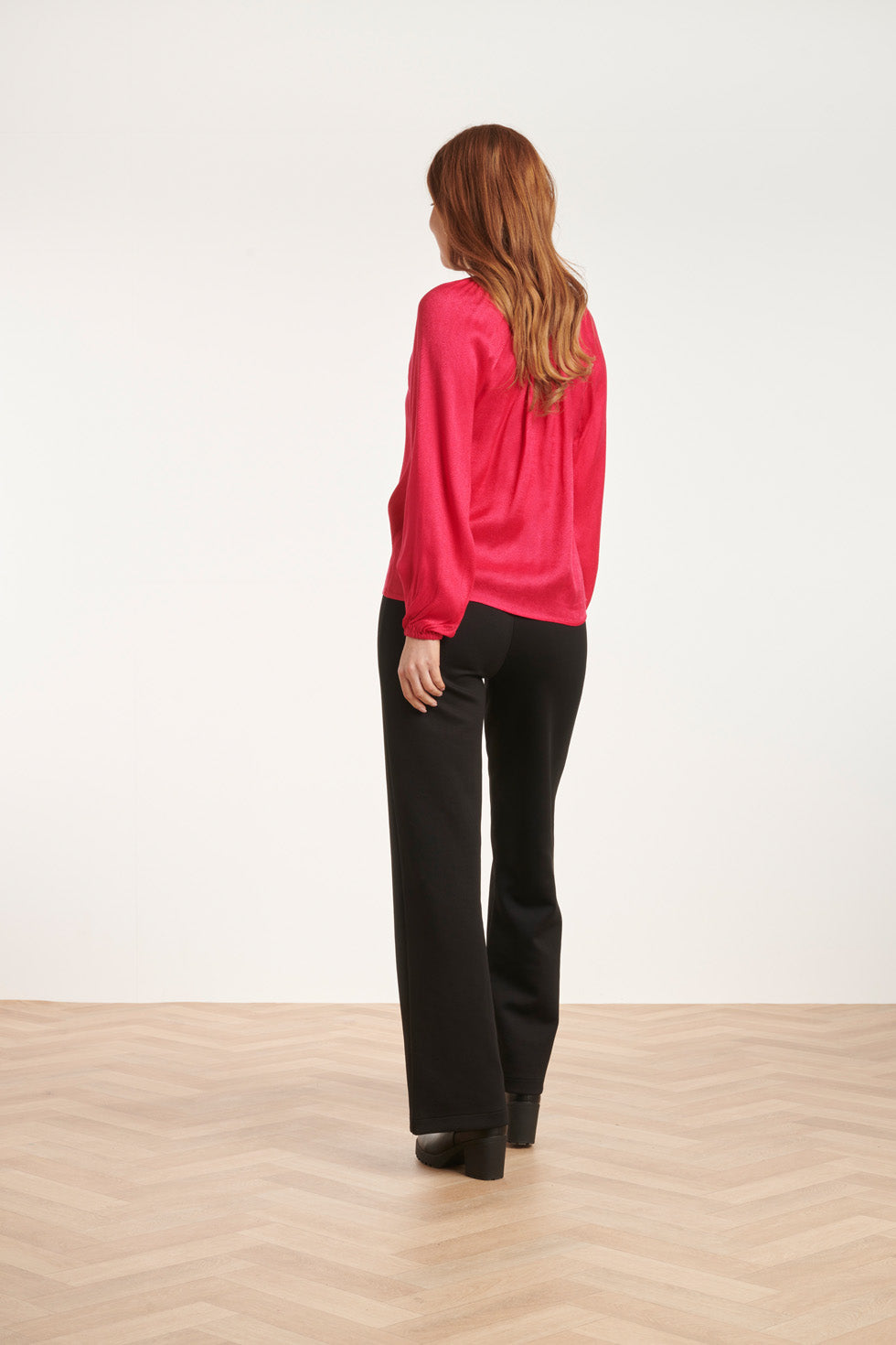 24700 Fuchsia Jacquard V-Hals Top Met Zebra Motief | Pink