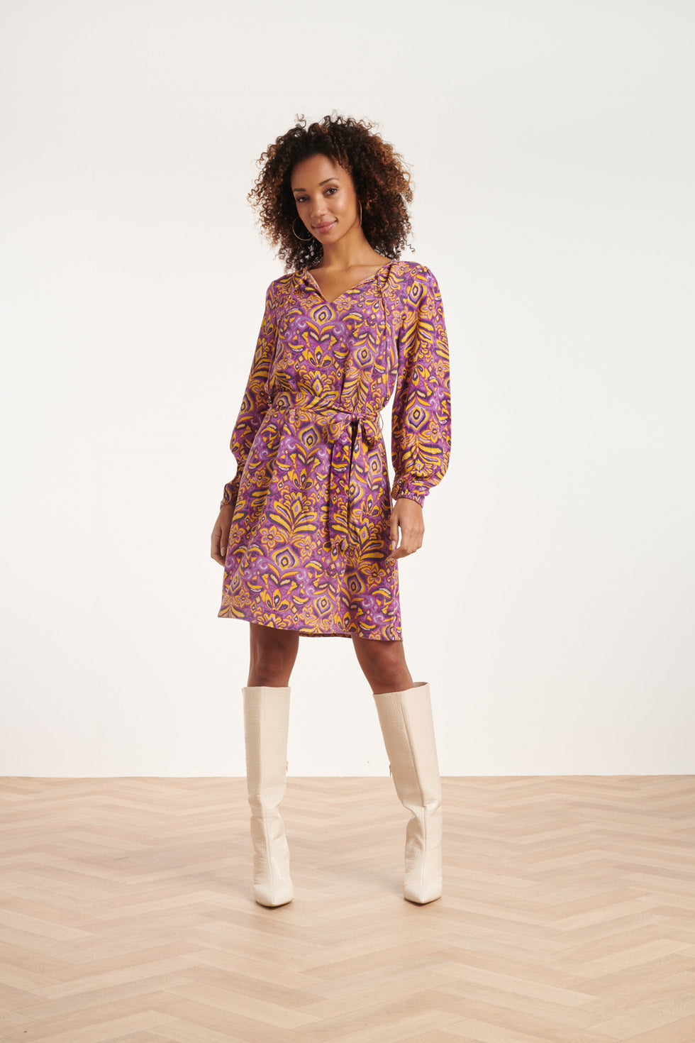 24701 Paars V-Hals Jurk Met Aztec Print | Purple - Yellow