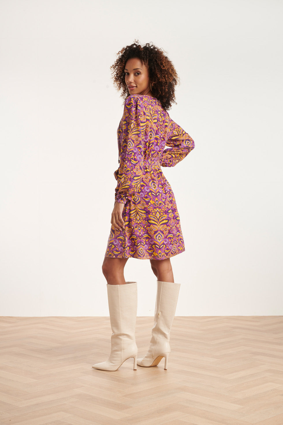 24701 Paars V-Hals Jurk Met Aztec Print | Purple - Yellow