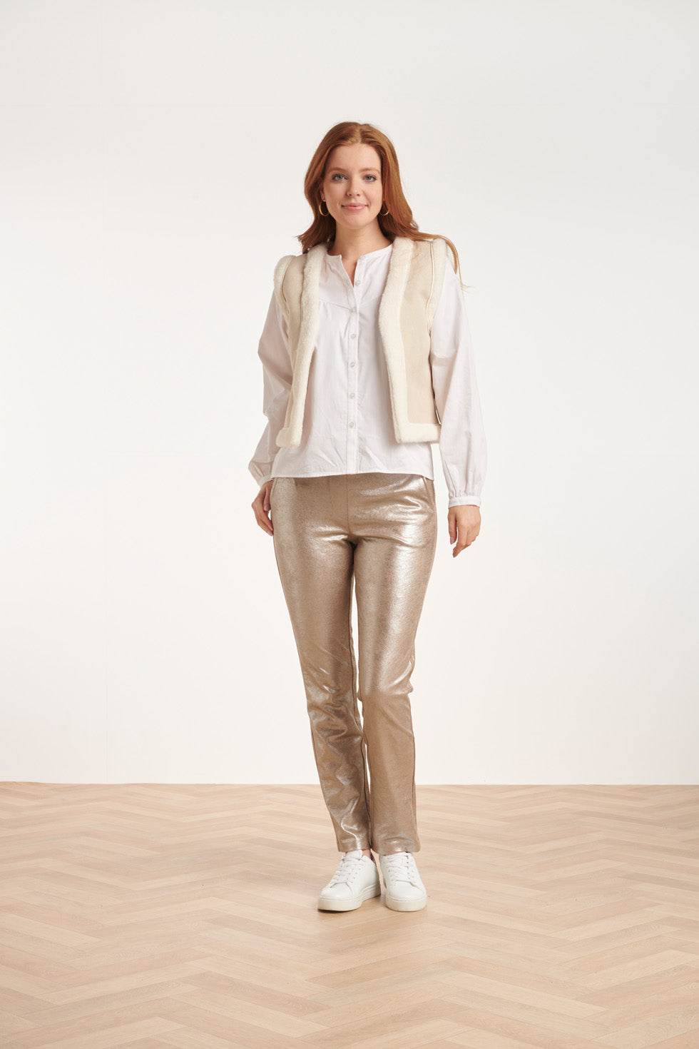 24707 Suedine Gilet | Sand