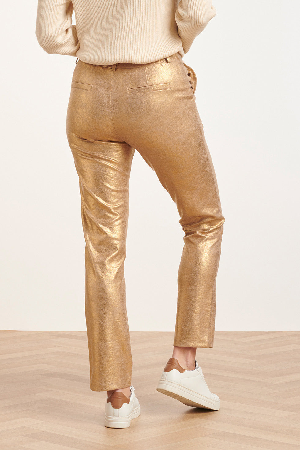 24734 Suedine Broek | Gold