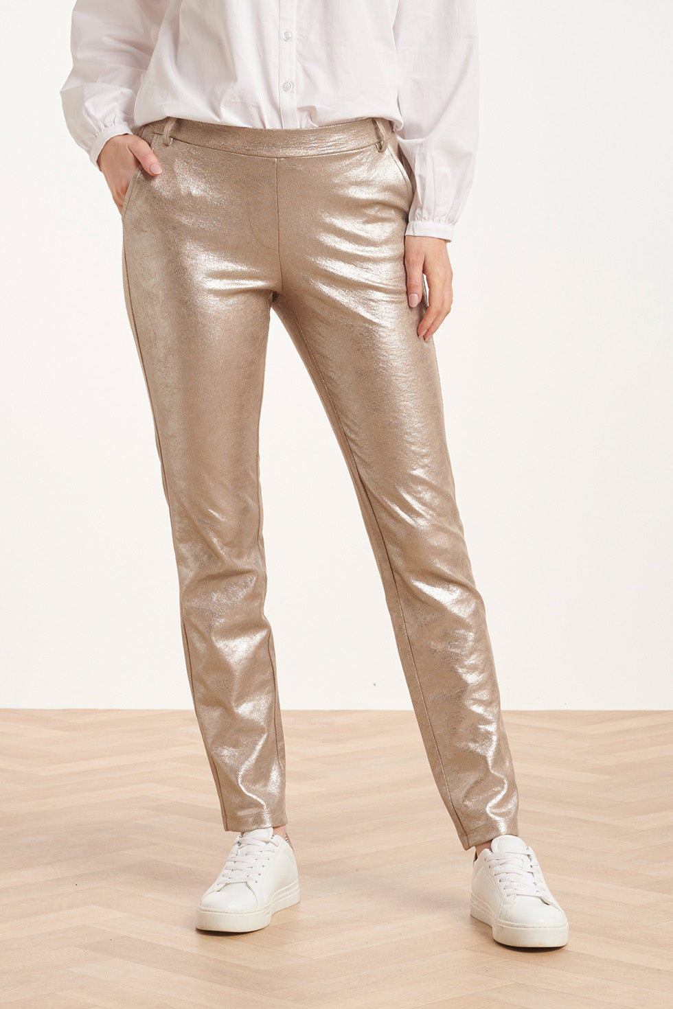 24734 Suedine Broek | Silver