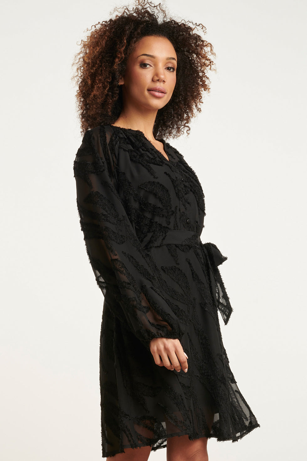 24765 e Chiffon Jurk Met Dierenprint | Black