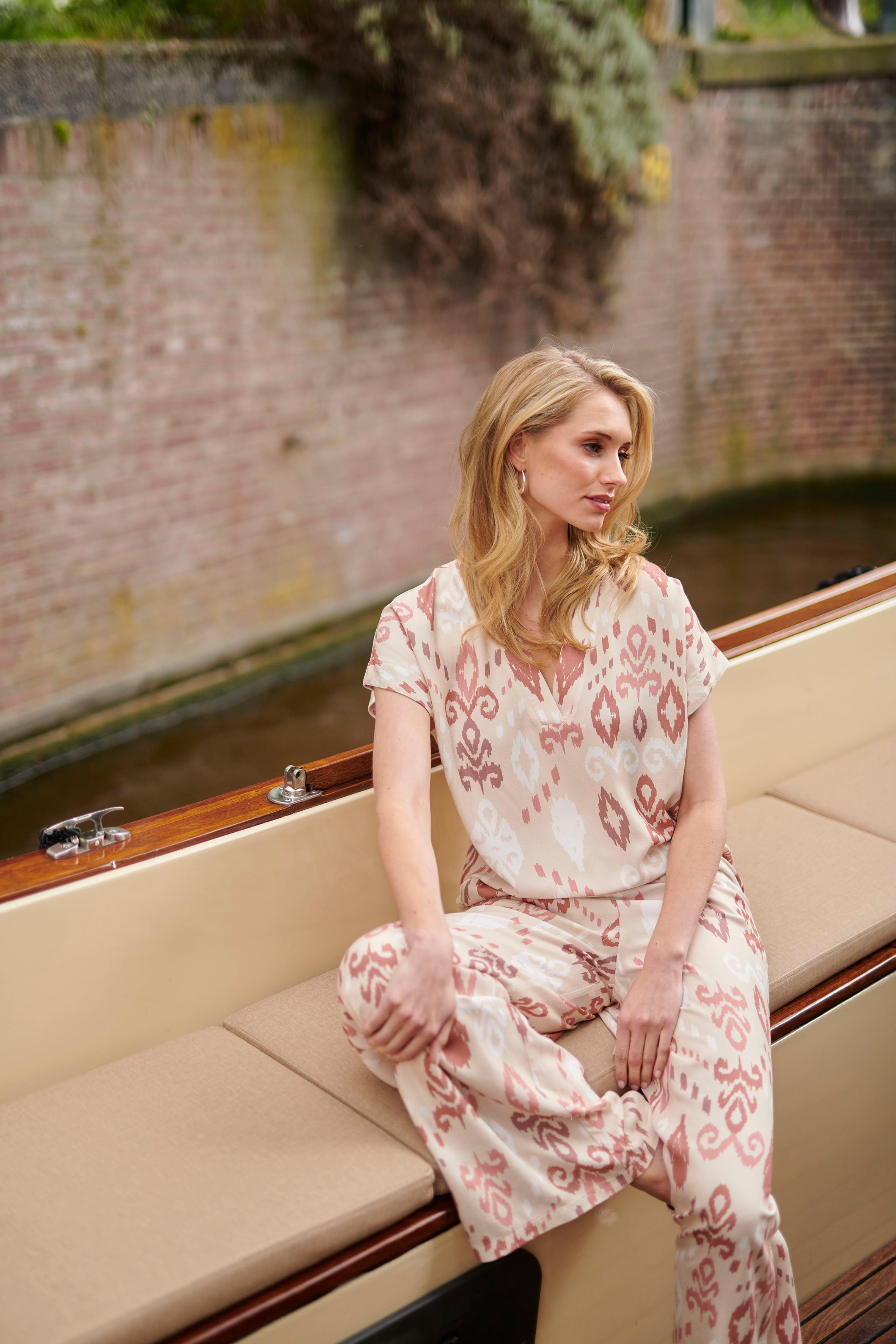 25044 Flowy Aztec Print Broeknude Tinten | Sand-Multicolour