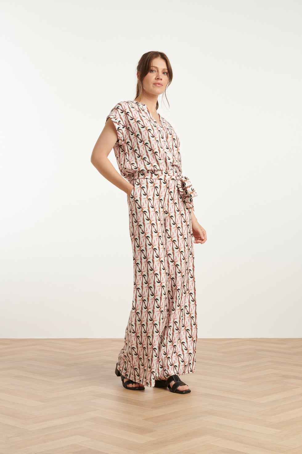 25060 Marocain Top Met Palmprint | Sand - Muticolour