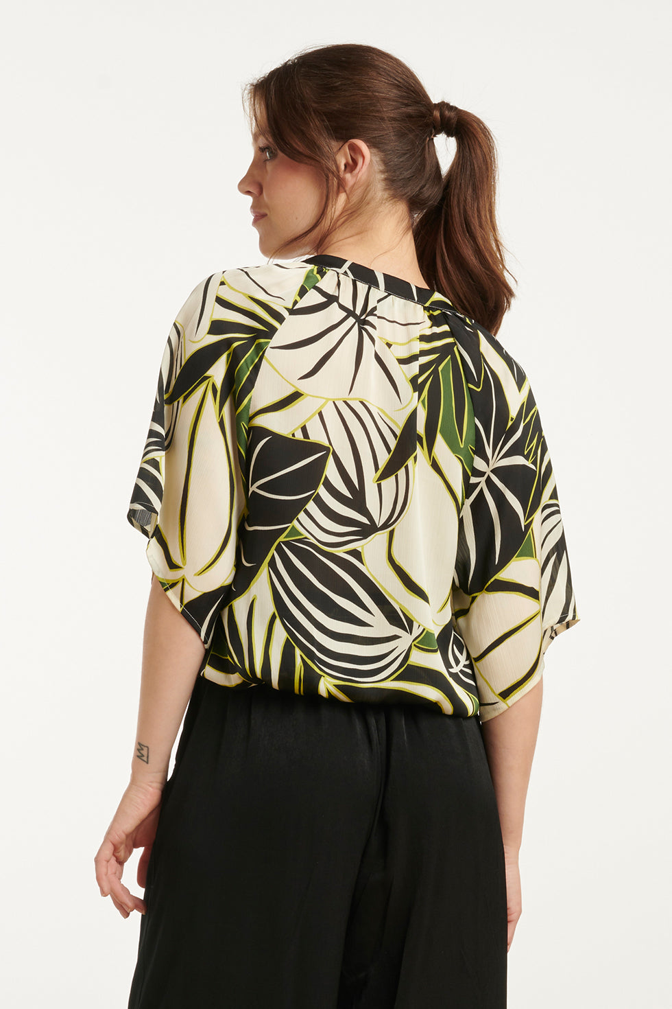 25071 Leaf Print Chiffon Top Met V-Halsflared Mouwen | Green-Multicolour