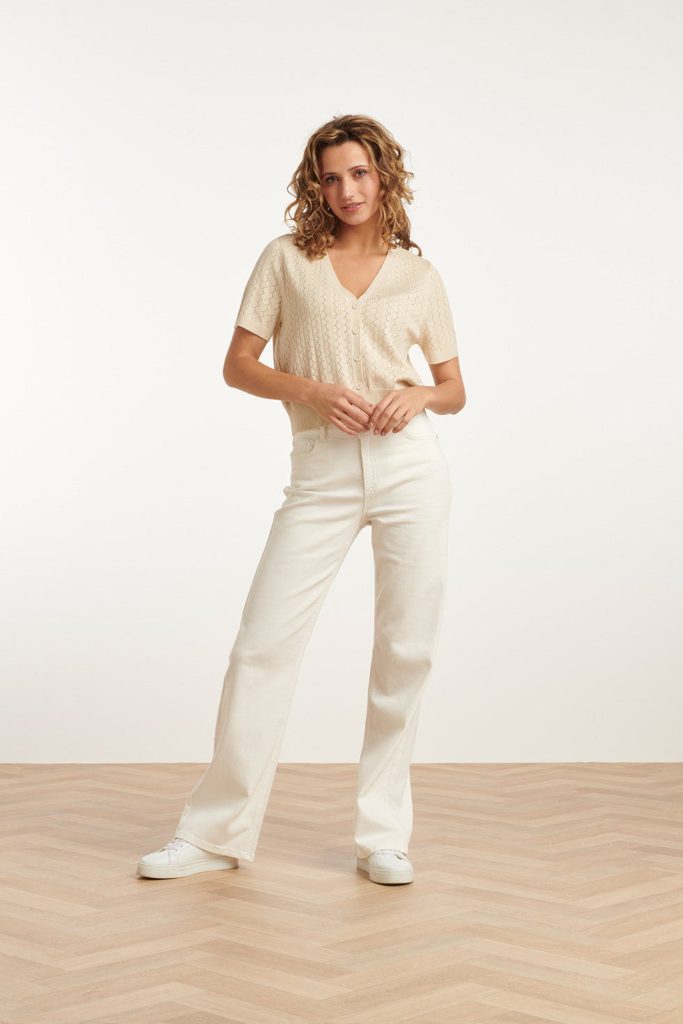 25104 Gebreid Kort Vest | Sand
