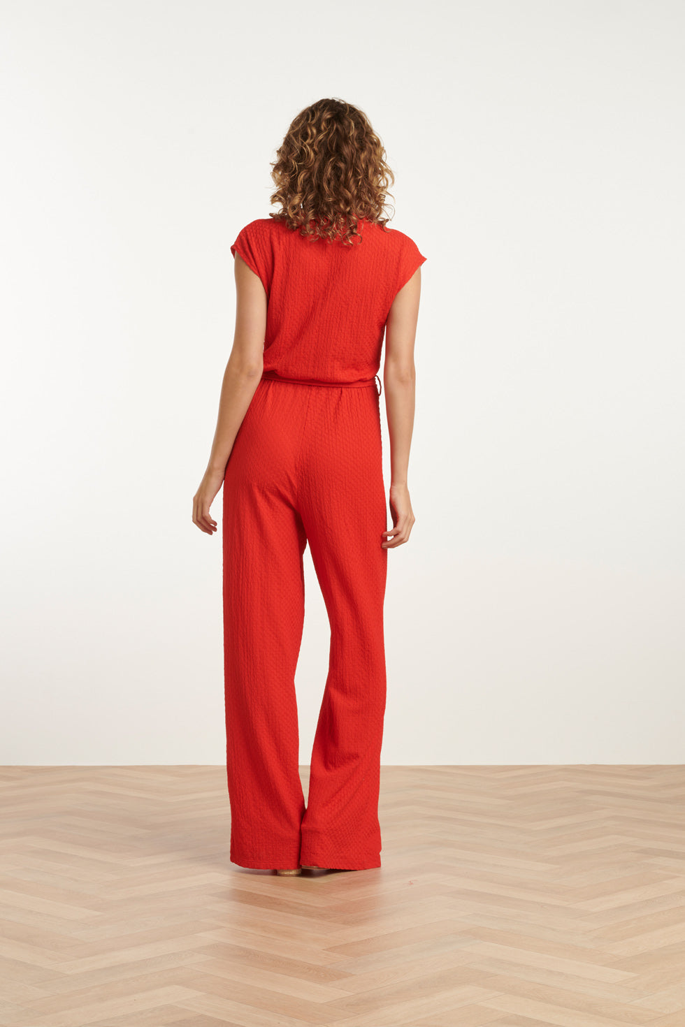 25116 Stretchy Crinkle Jumpsuit | Red