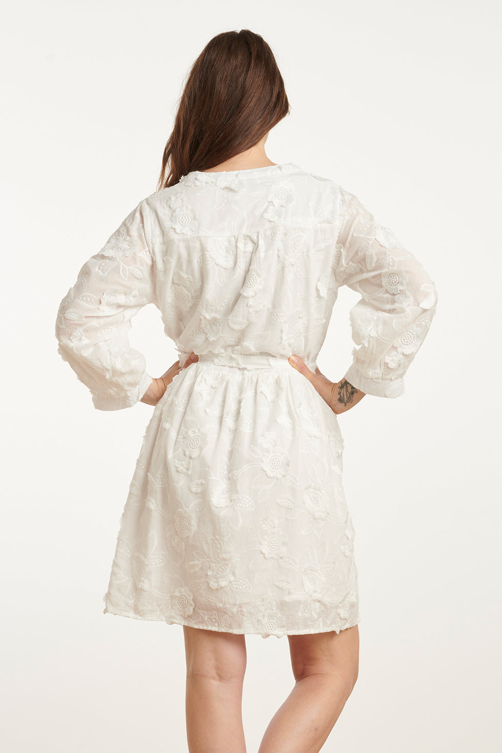 25137 Te 3D Bloemenjurk | White