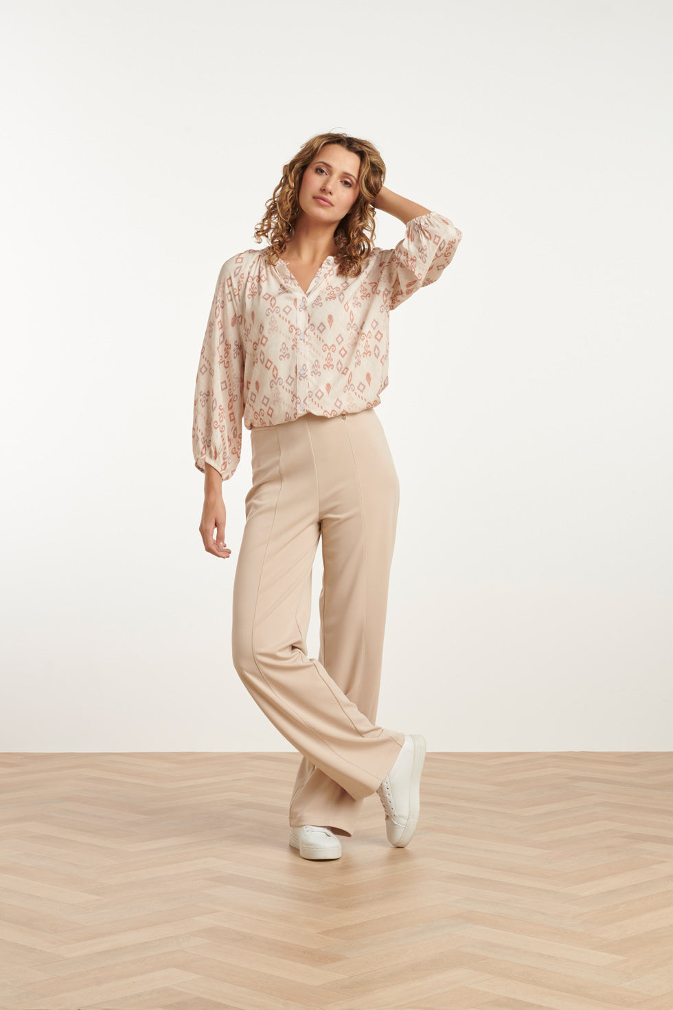 25140 Wide Straight Leg Stretch Broek | Sand