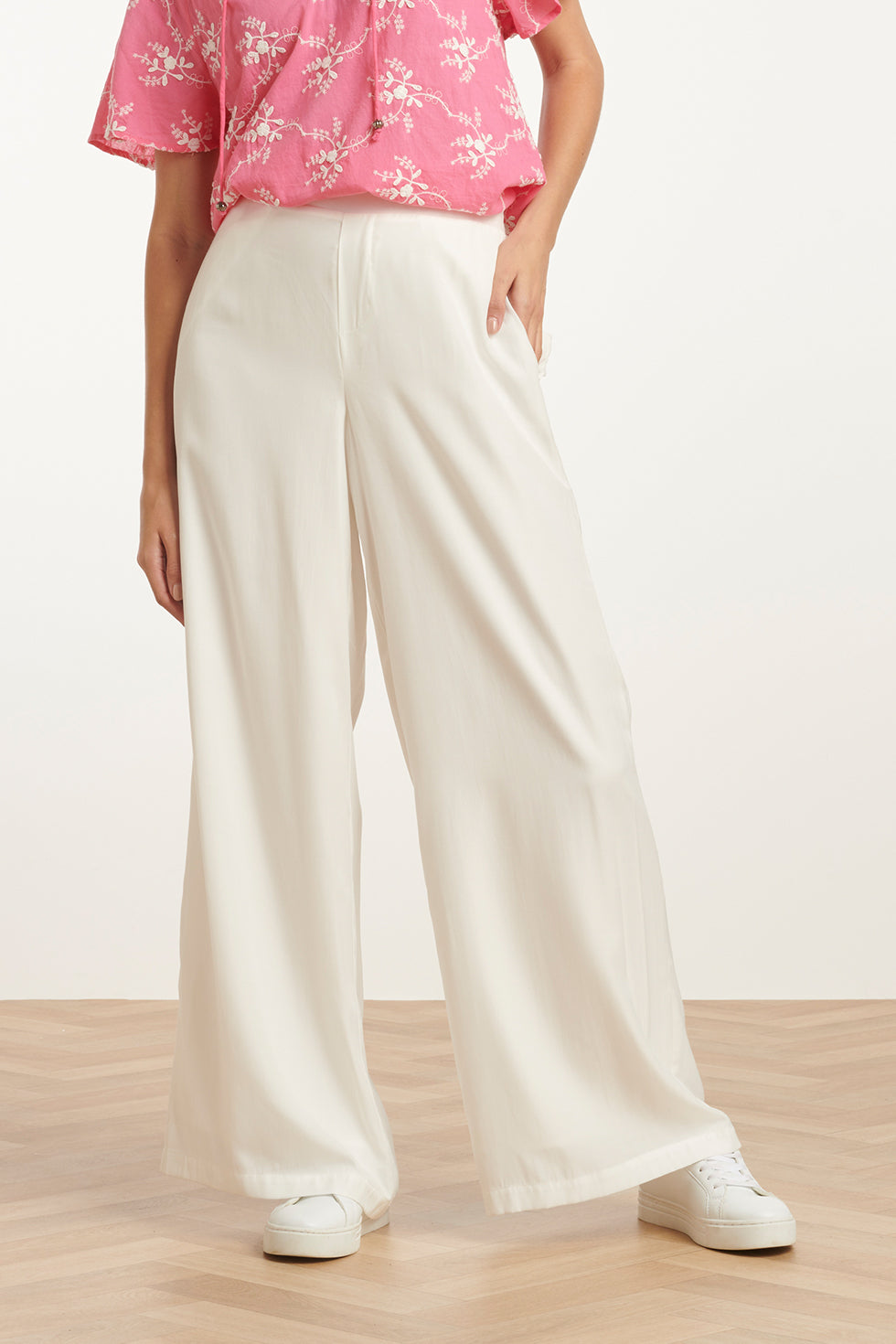 25141 Te Rayon Satin Broek | White
