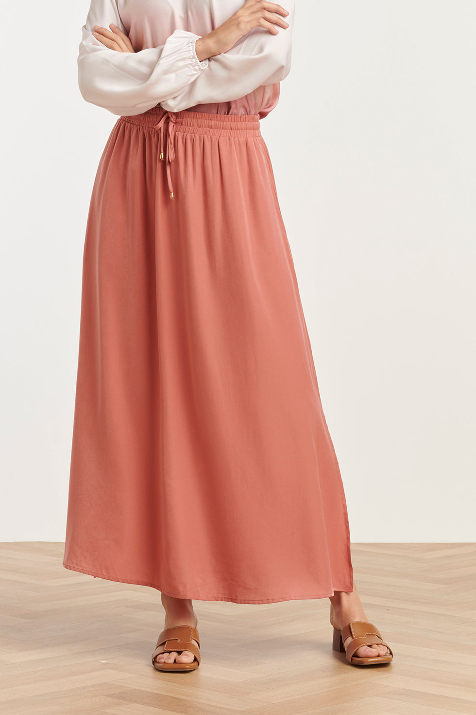 25143 Rayon Satin Maxi Rok | Old Pink