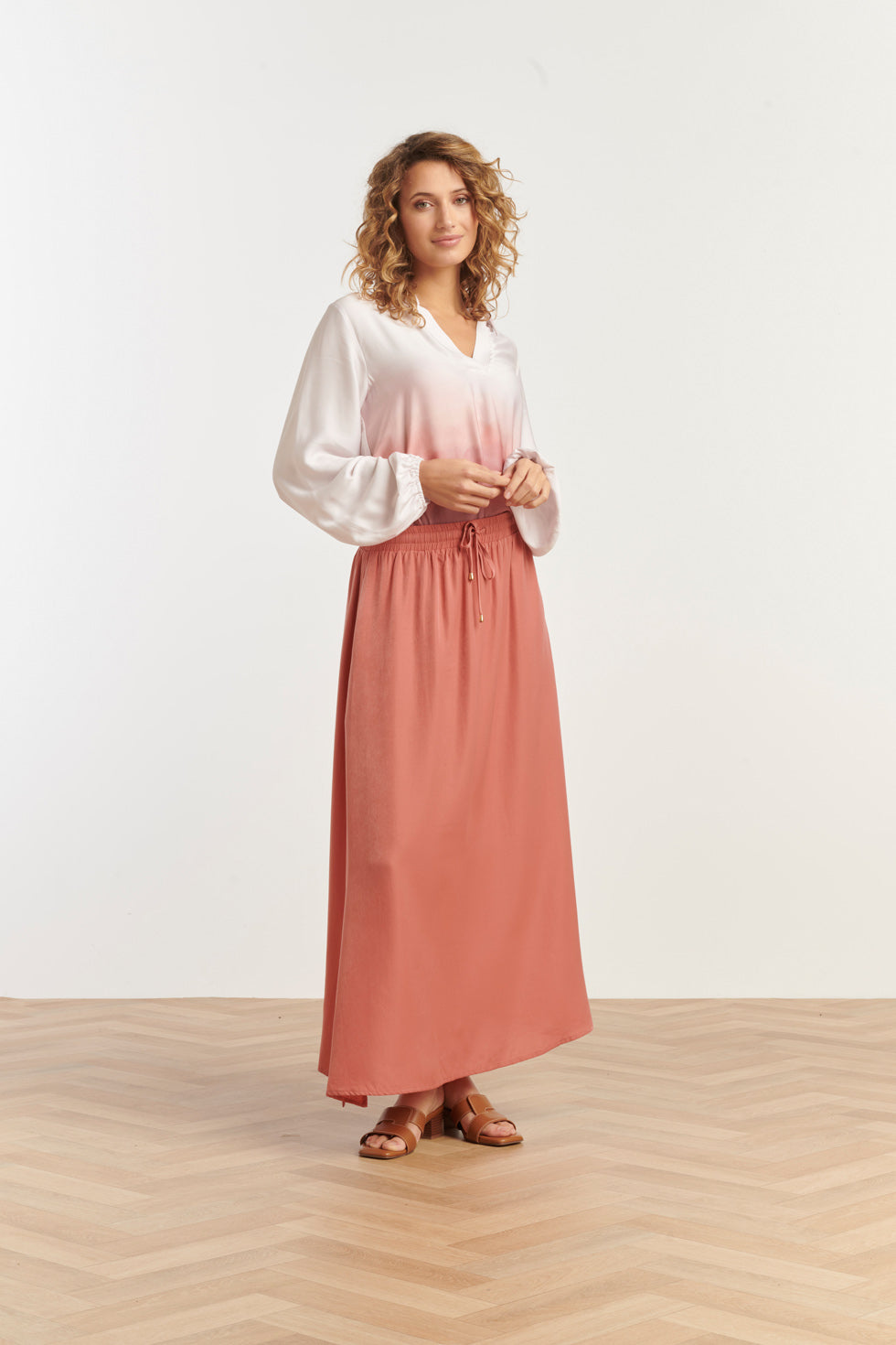 25143 Rayon Satin Maxi Rok | Old Pink