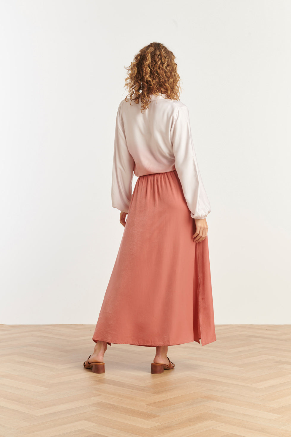 25143 Rayon Satin Maxi Rok | Old Pink