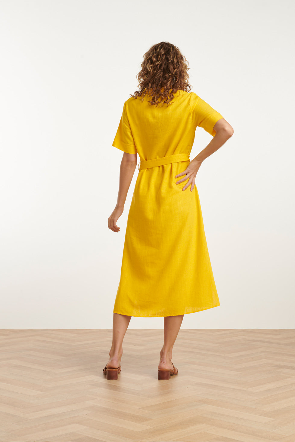 25150 Linnen Midi Shirtjurk | Yellow