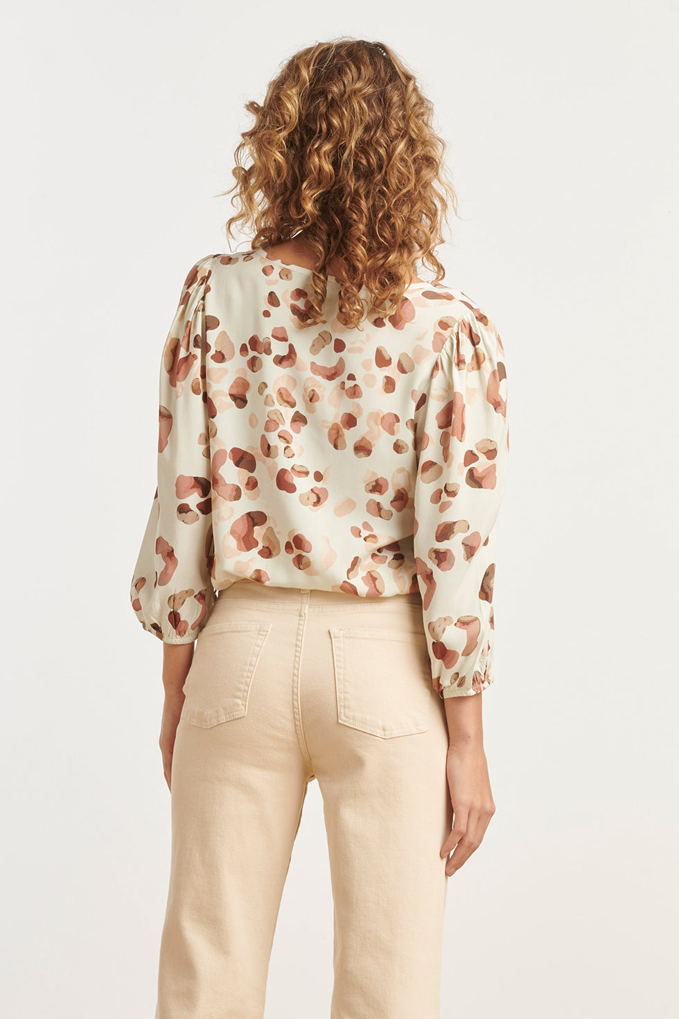 25164 E Animal Print Top Met V-Hals | Sand-Multicolour