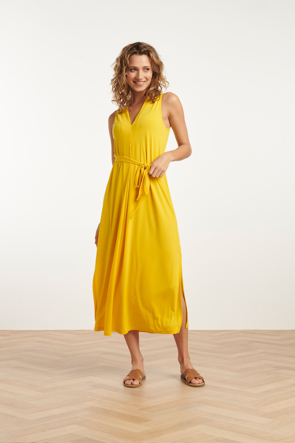 25173 Stretch Midi Jurk Met V-Hals | Yellow