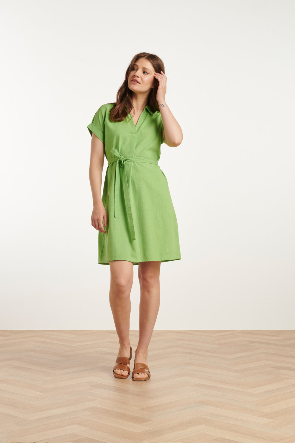 25176 Lime Linnen Jurk Met Kraag | Light Green
