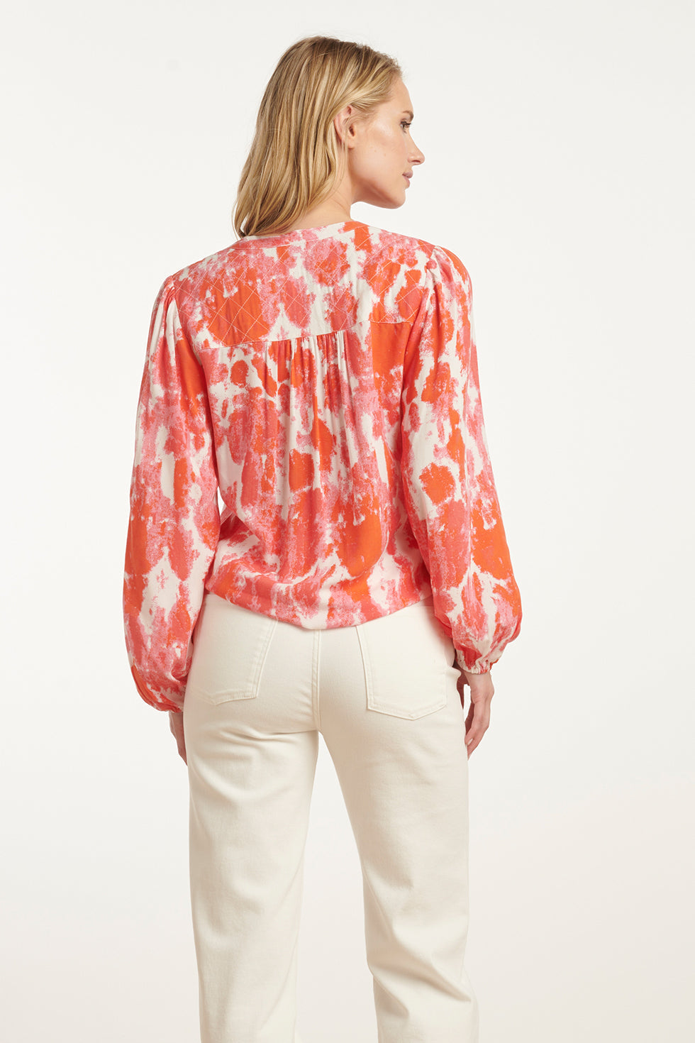 25181 Blouse Met Abstracte Verfspattersperzik | Muticolour