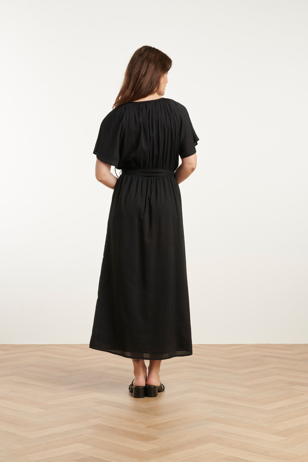 25191 E Viscose Midi Jurk | Black