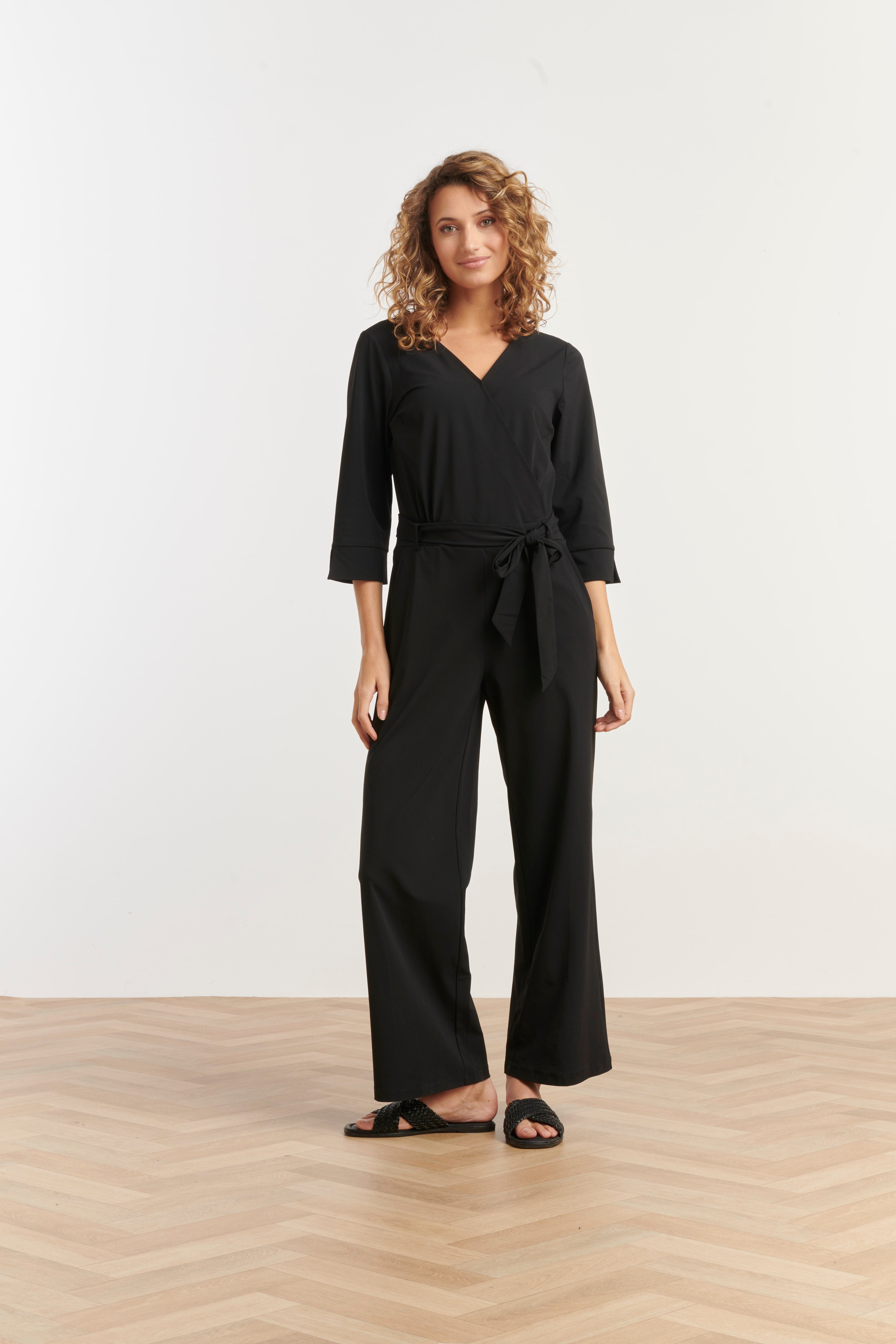 25239 E Travel Quality Jumpsuit | Black