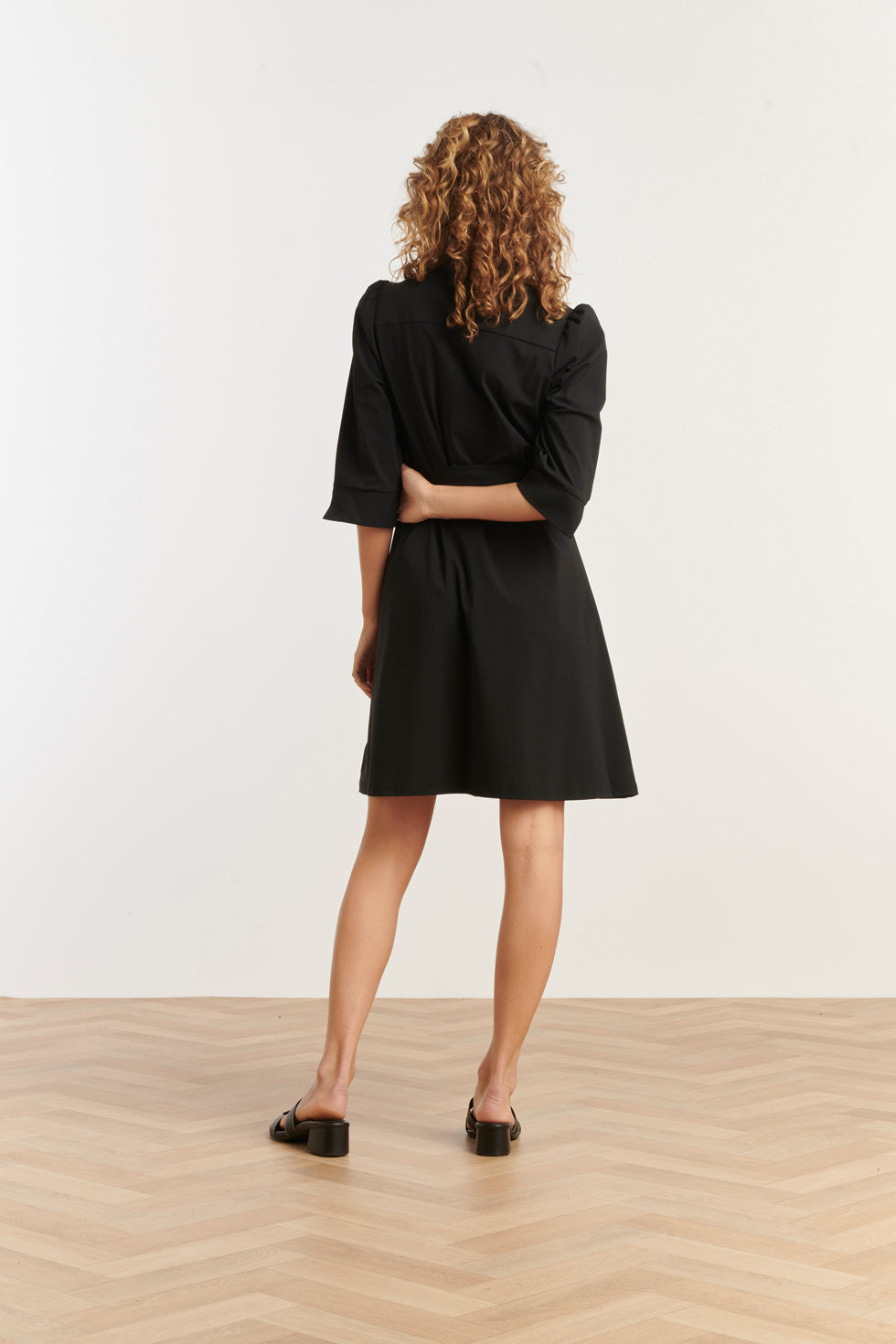 25243 Travel Kwaliteit Jurk | Black