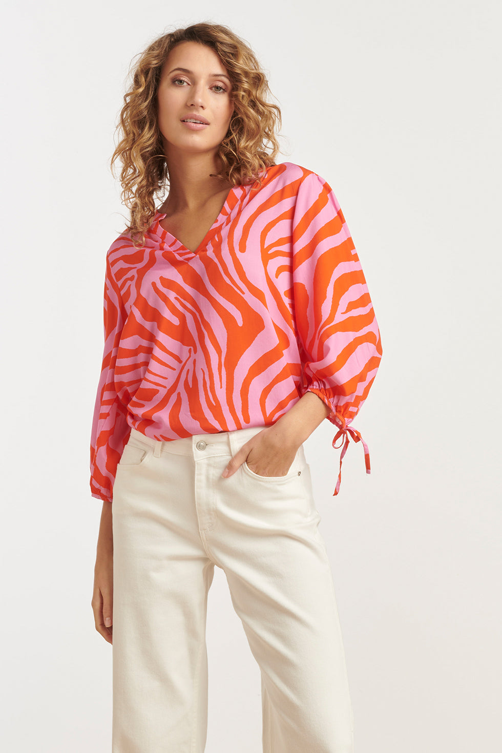25264 Top Met Dierenprint | Pink - Orange