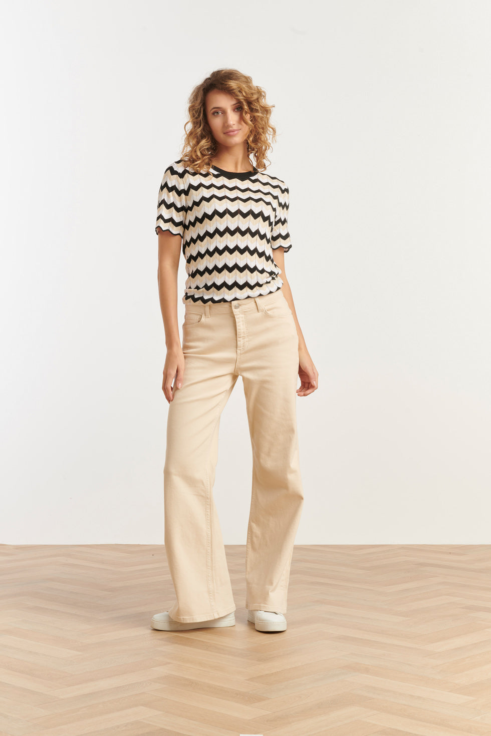25266 Zigzag Gebreide Top, | Sand-Black