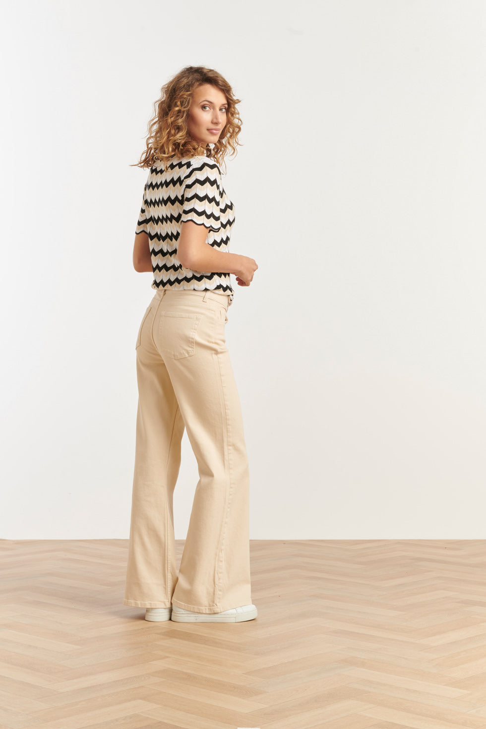 25266 Zigzag Gebreide Top, | Sand-Black