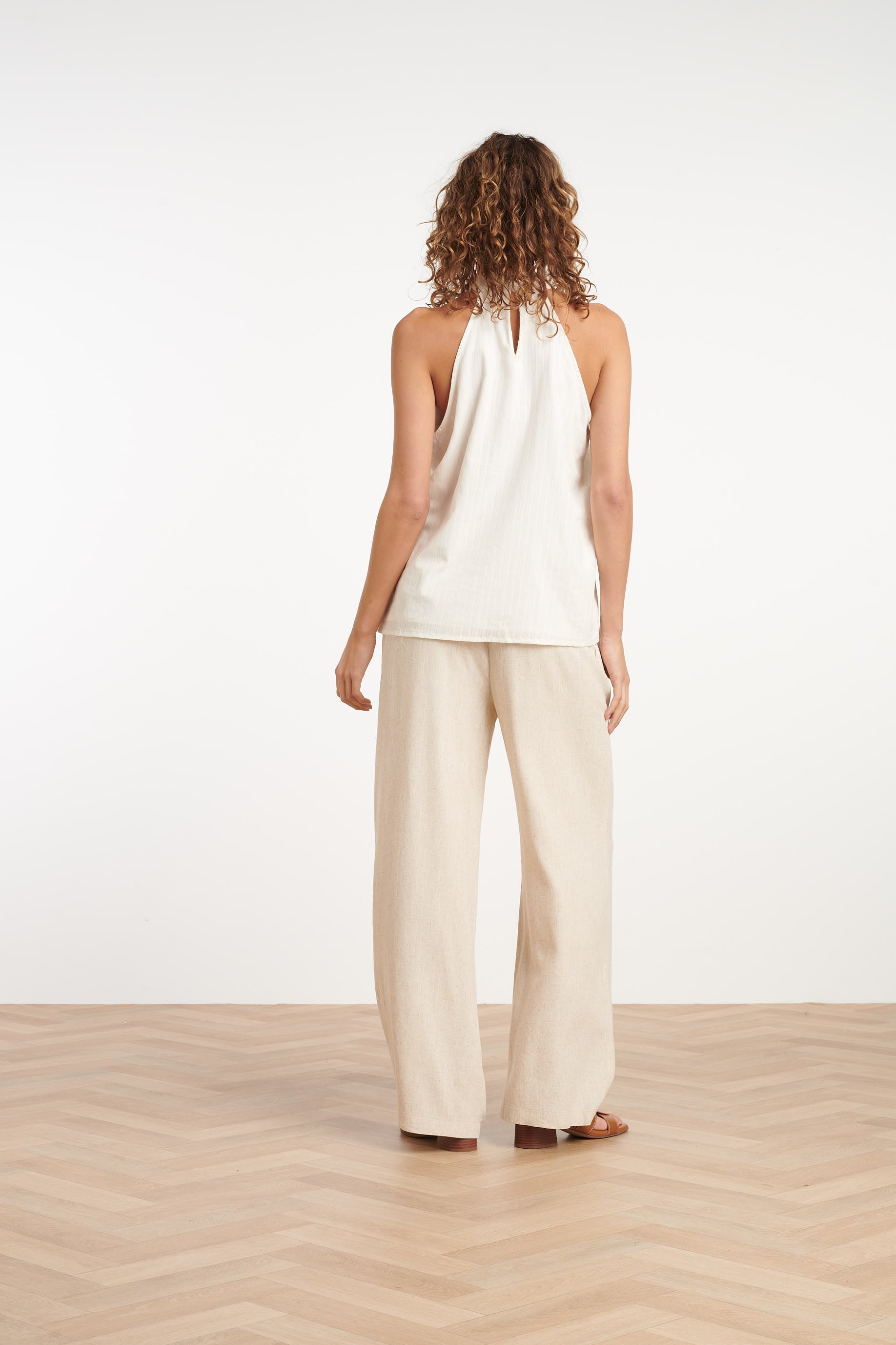 25315, Tops | Off White