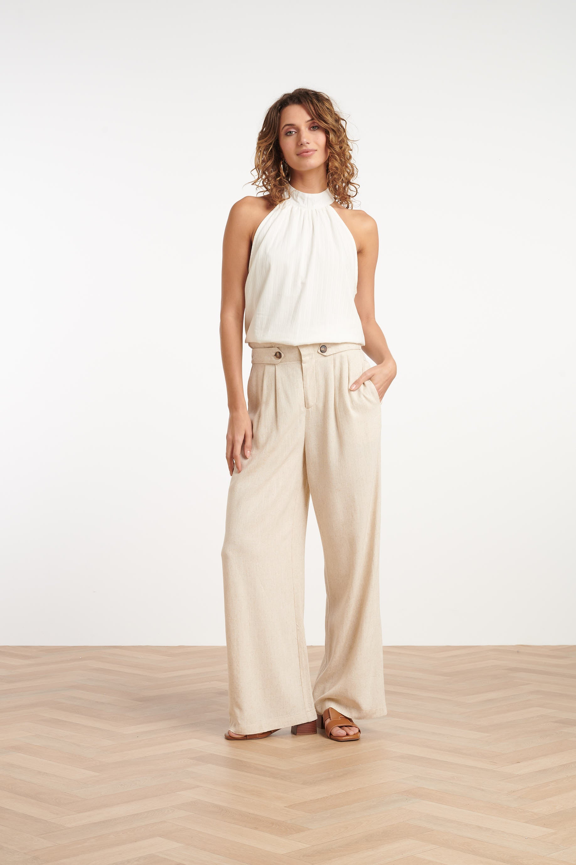 25315, Tops | Off White