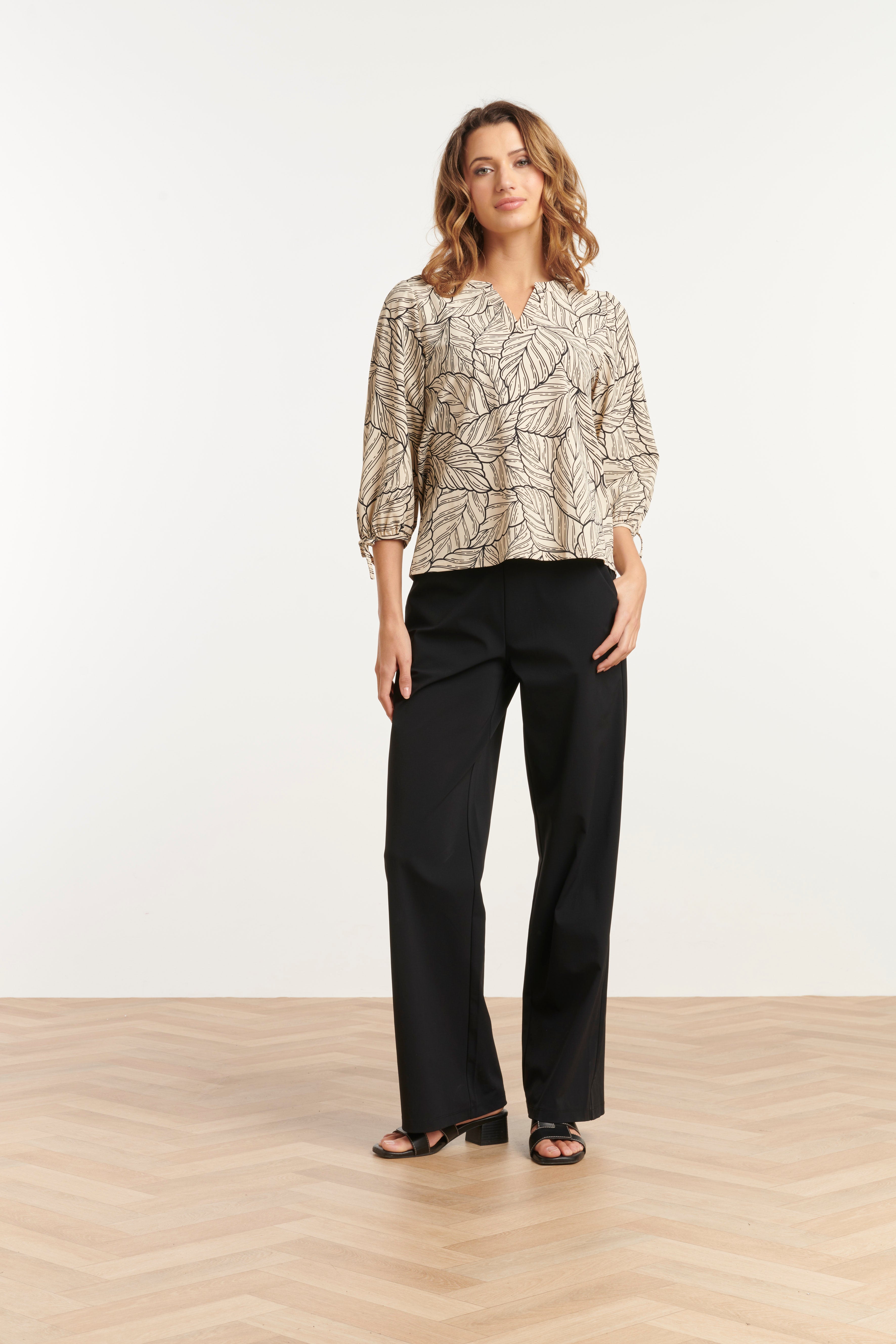 25395, Tops | Sand-Black
