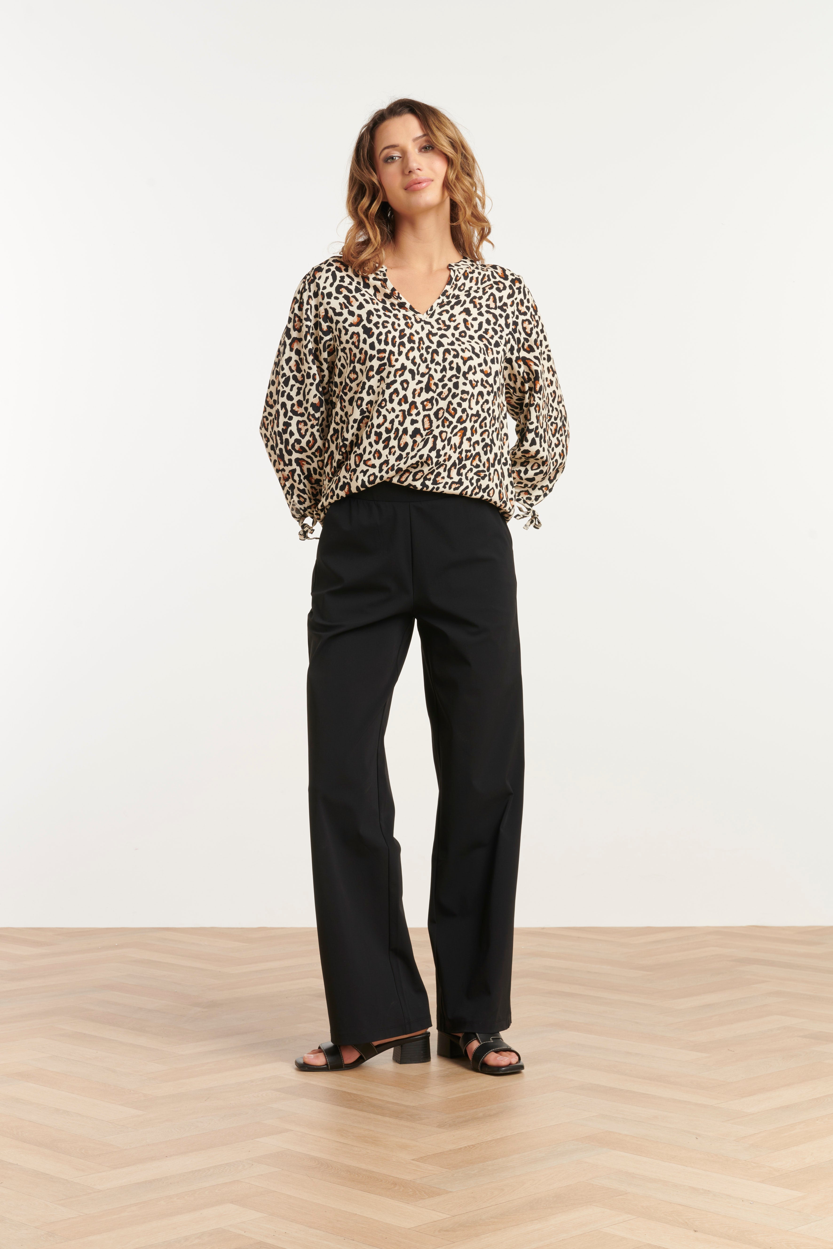 25427, Tops | brown-black