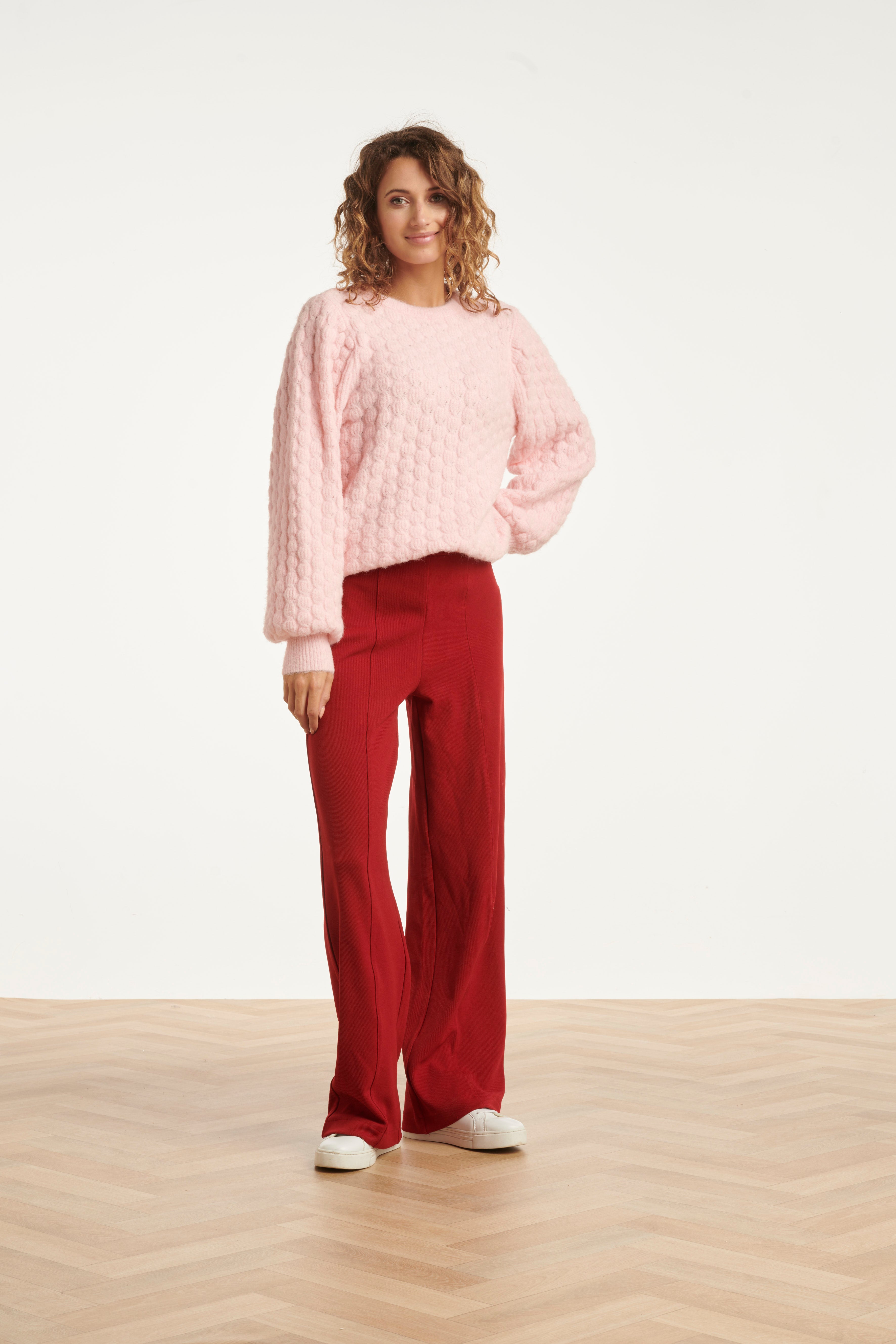 25502 Damesgebreide Vrouwelijke Losvallende Trui | Baby Pink