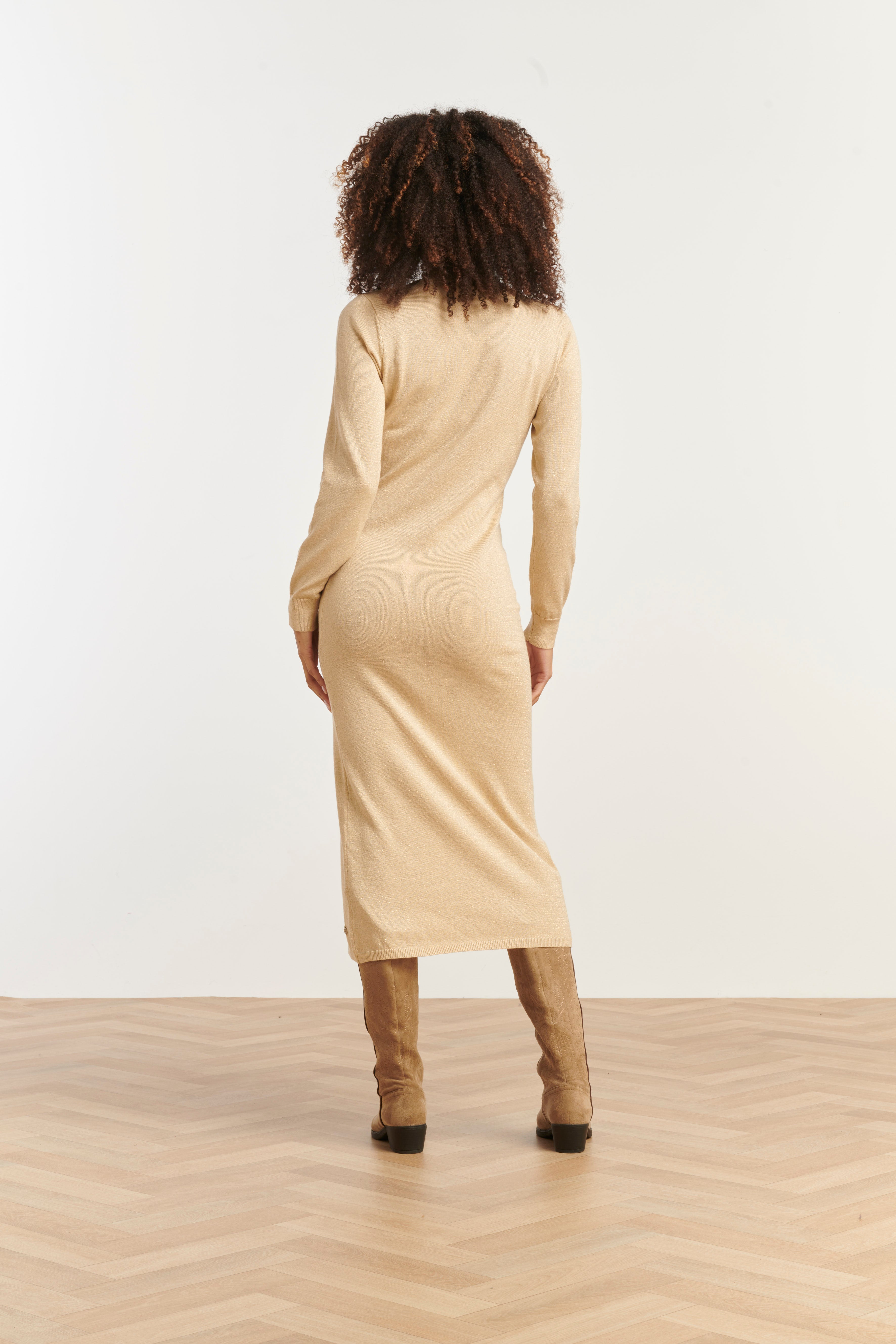 25503 Smashed Lemon Damesgebreide Jurk met Lurex | Sand