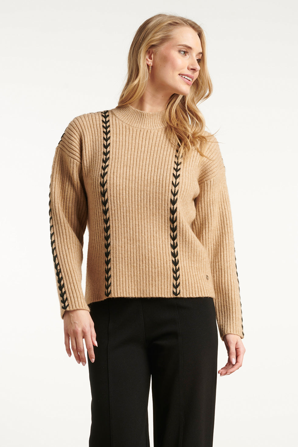 25518 Damestop | Camel - Black