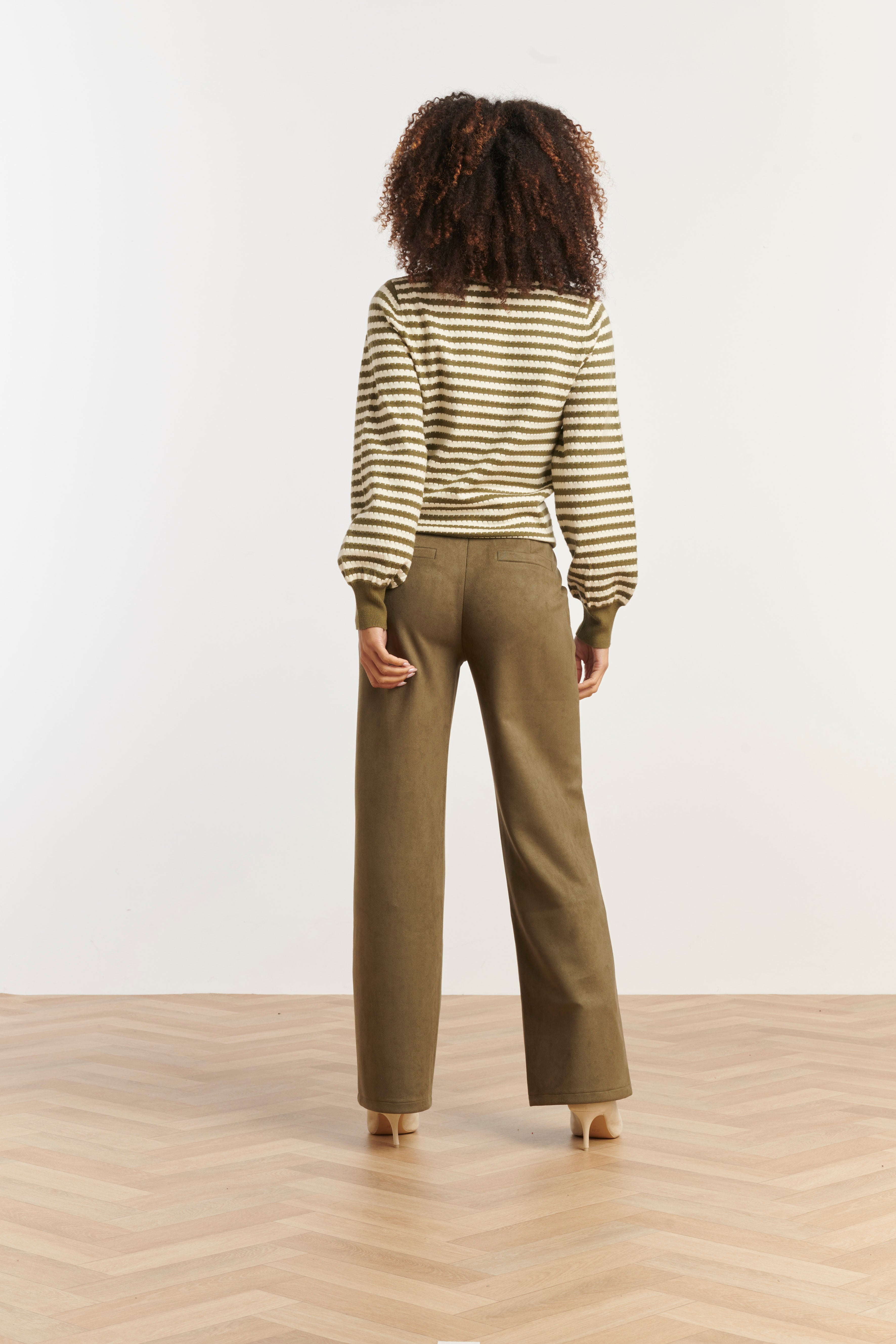 25526 Smashed Lemon Gebreide Damestop met Hoge Col Pofmouwen | Army - Off White