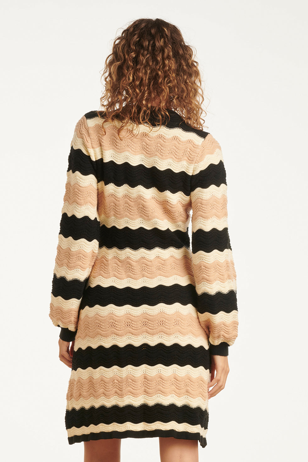 25527 Damesgebreide Jurk Zand Met Golfpatroon Pof... | Black - Sand