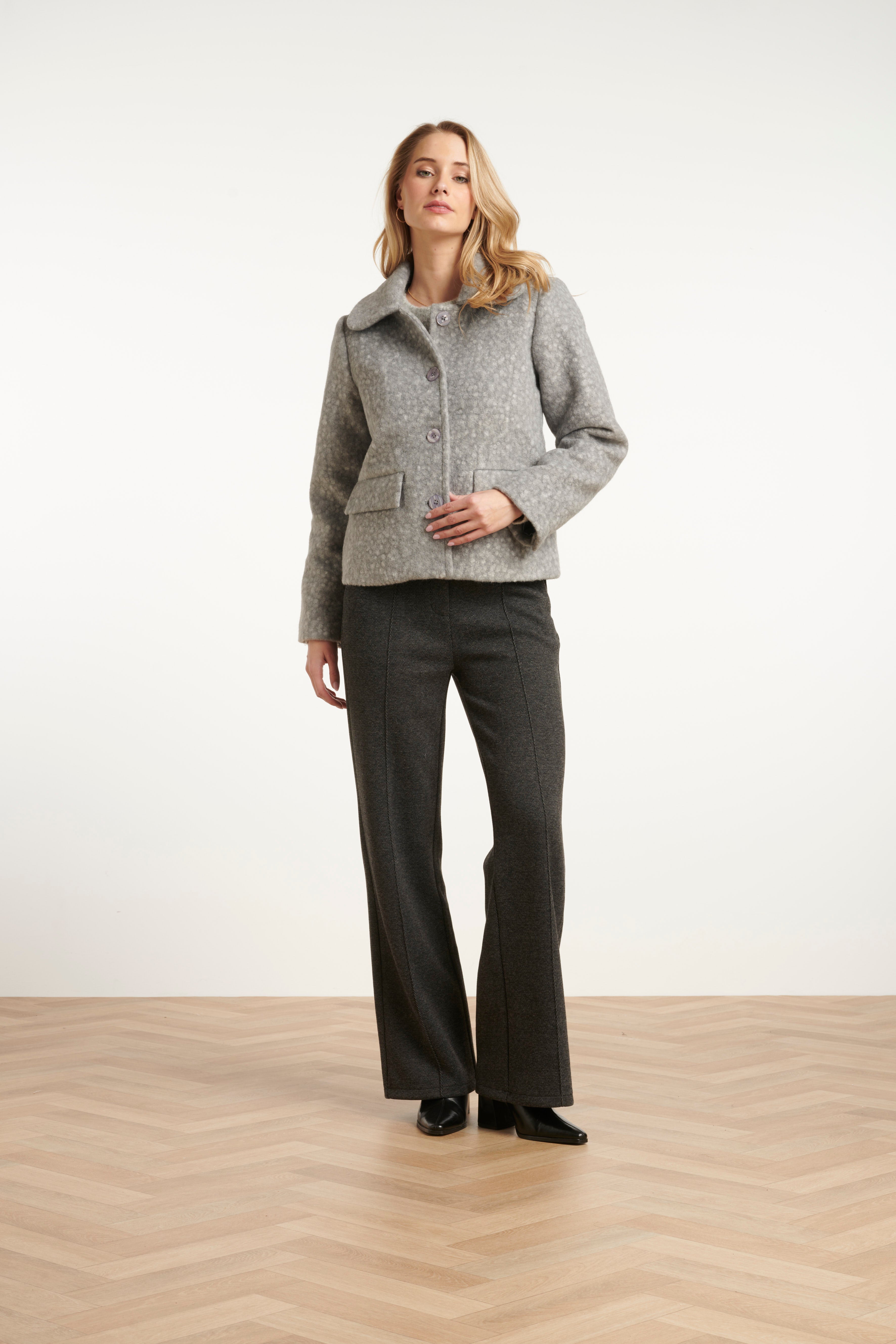 25552 Smashed Lemon Bouclé Jas met Kraag | Grey
