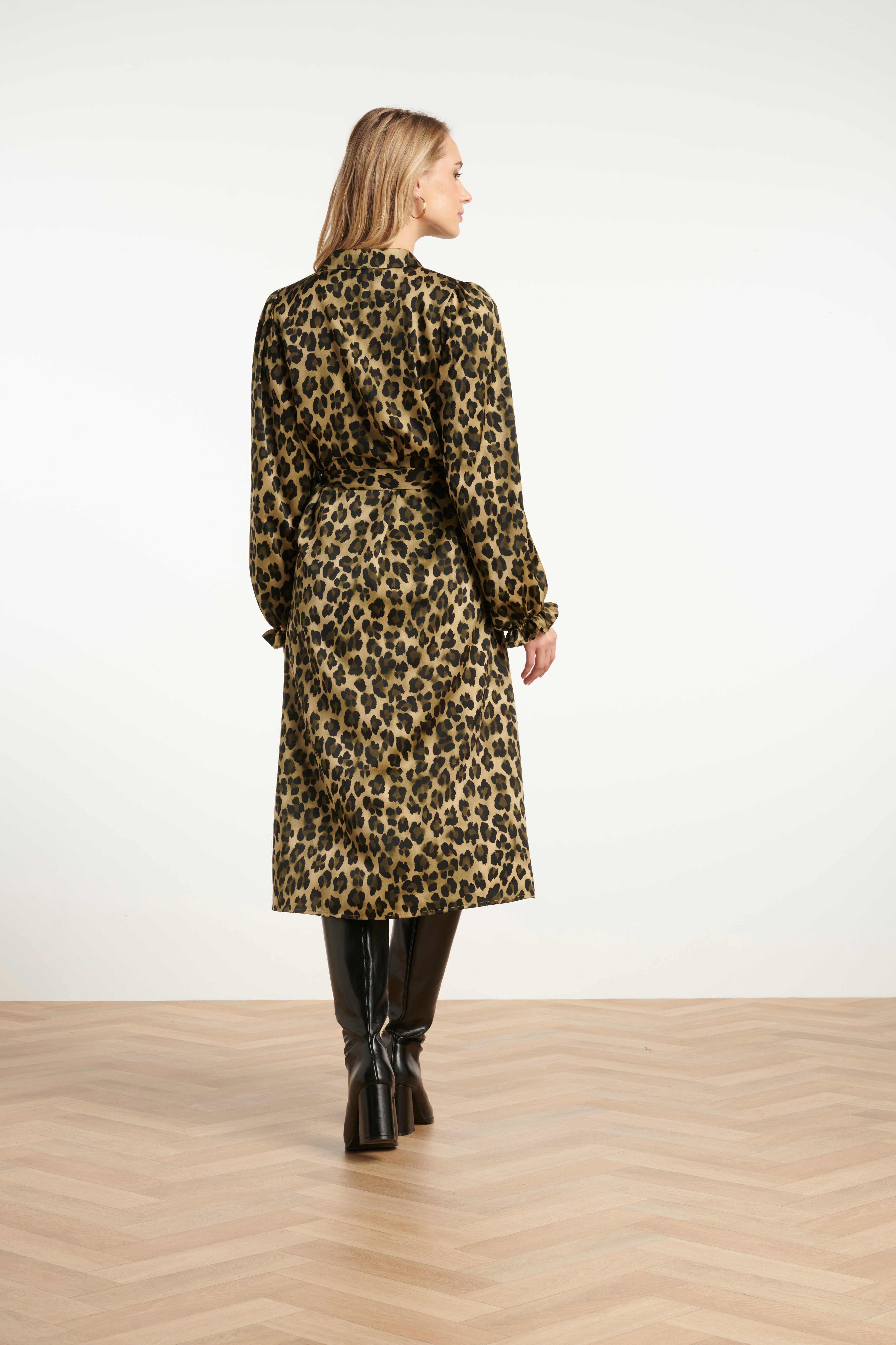 25559 Midi Shirtjurk Met LuipaardprInt in Army En Zwart | Army - Black