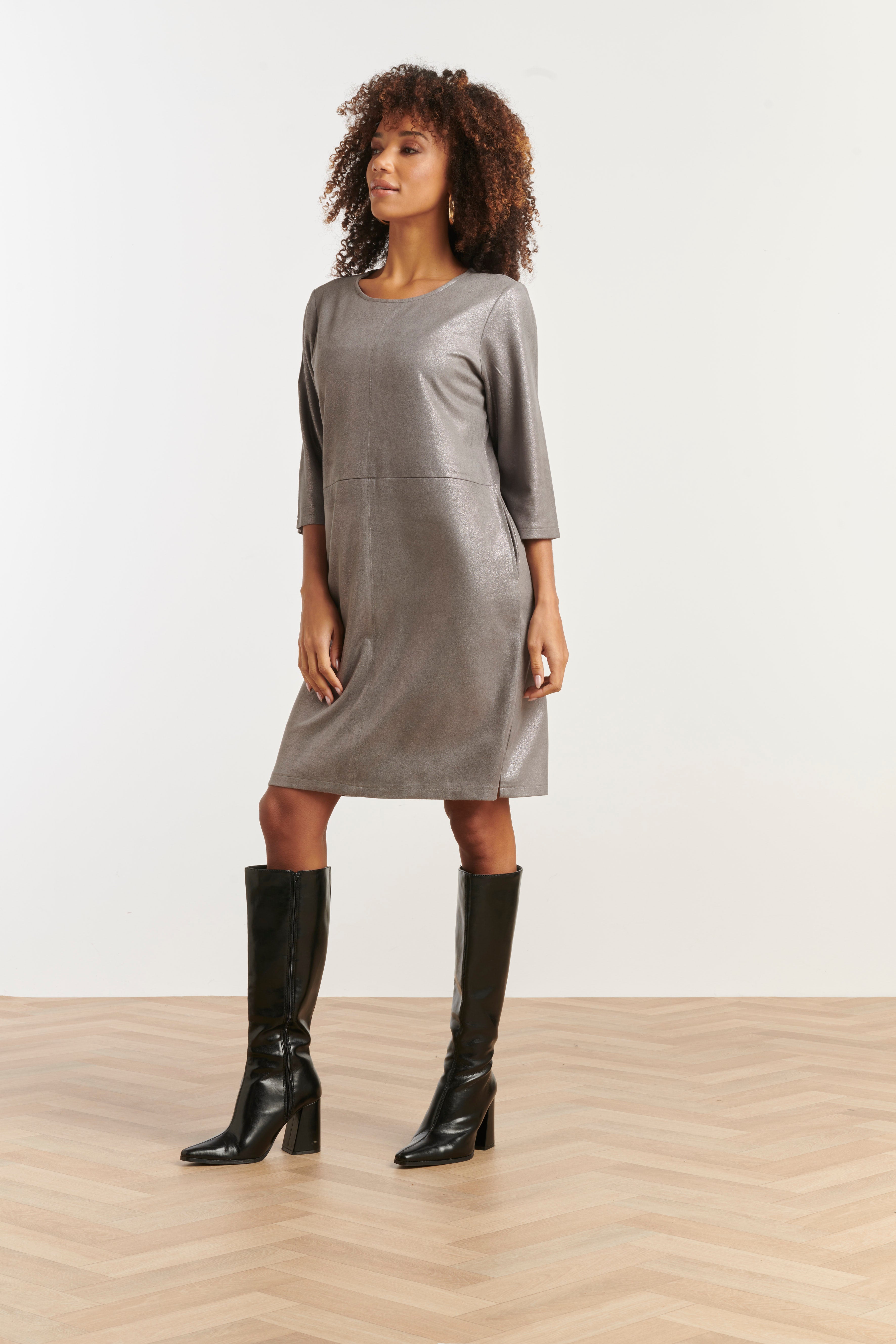 25601 Dameslosvallende Metallic Jurk | Silver Grey