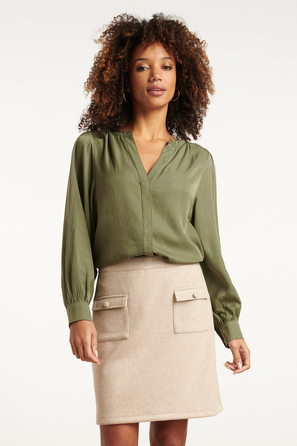 25611 Dameslosvallende Korte Top | Army