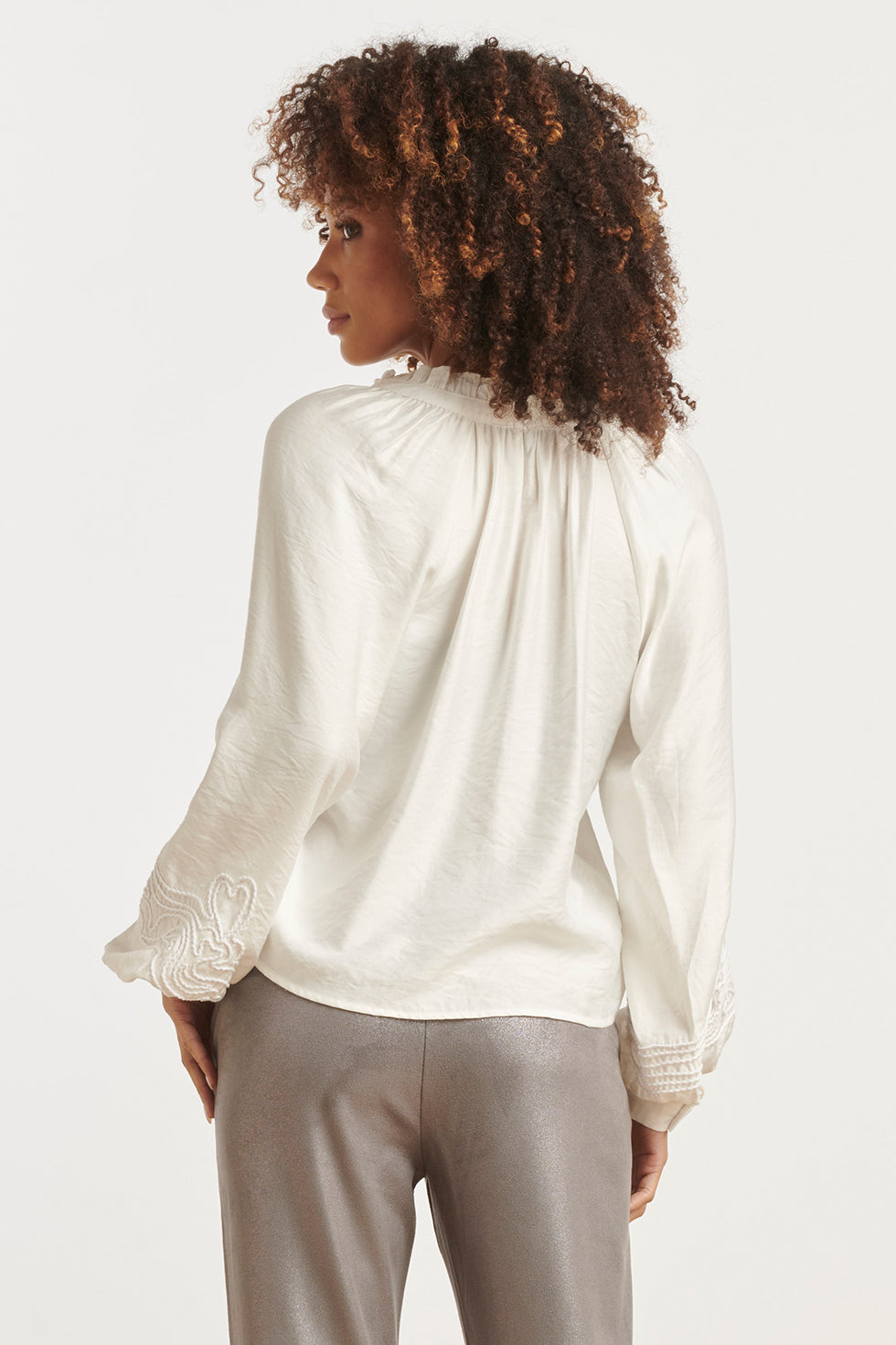 25612 Damestop Met Lange Mouwen Hartborduursel | Off White