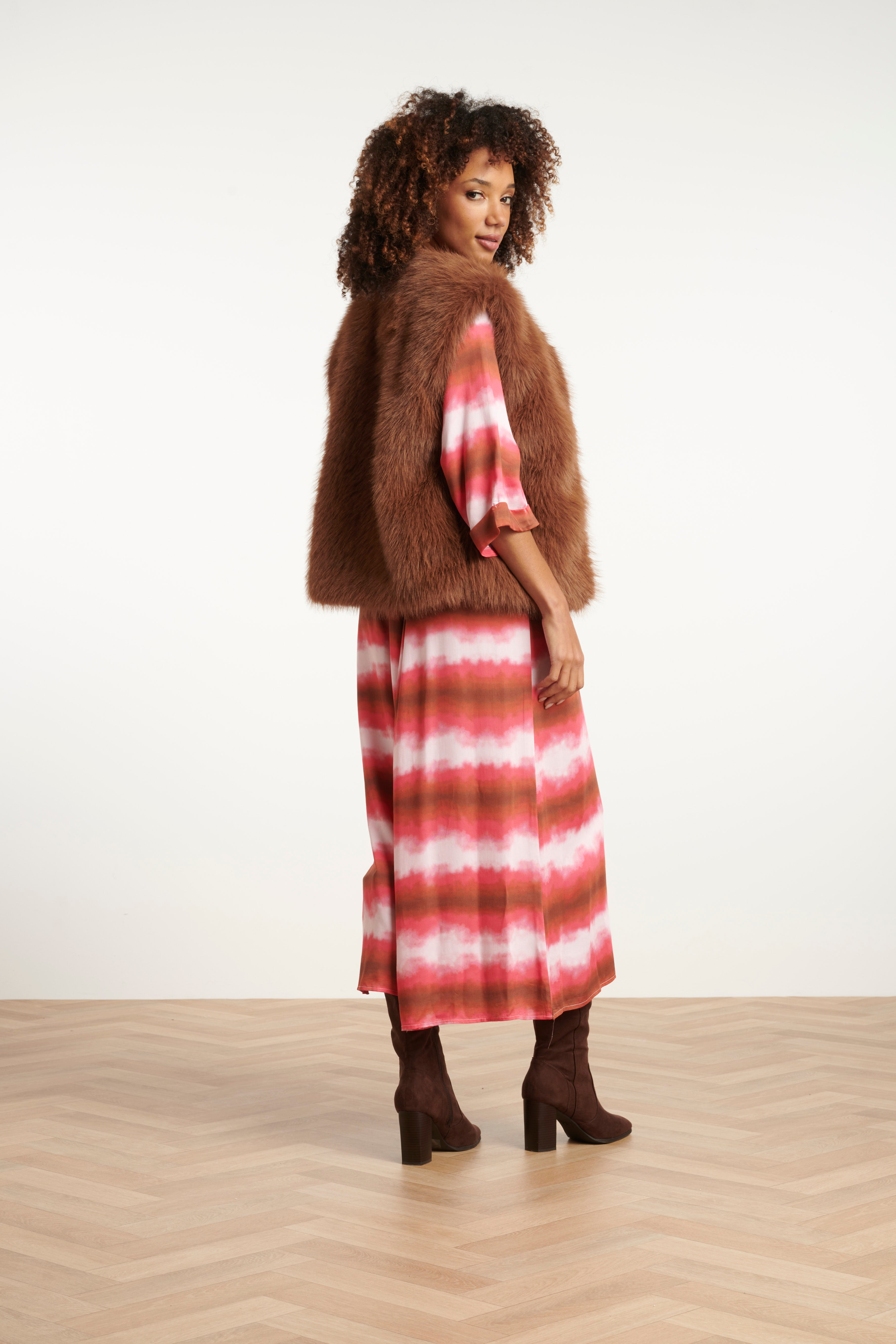 25621 Bruin Faux Fur Gilet | Brown