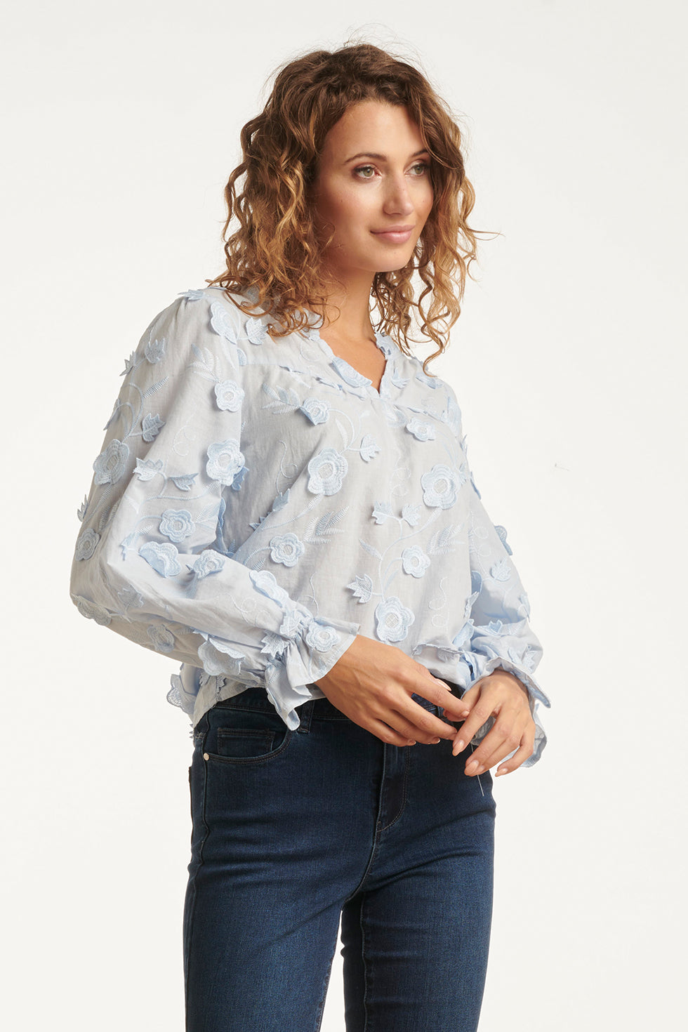 25624 Smashed Lemon Dames3d Bloemenprint Top met V Hals | Light Blue