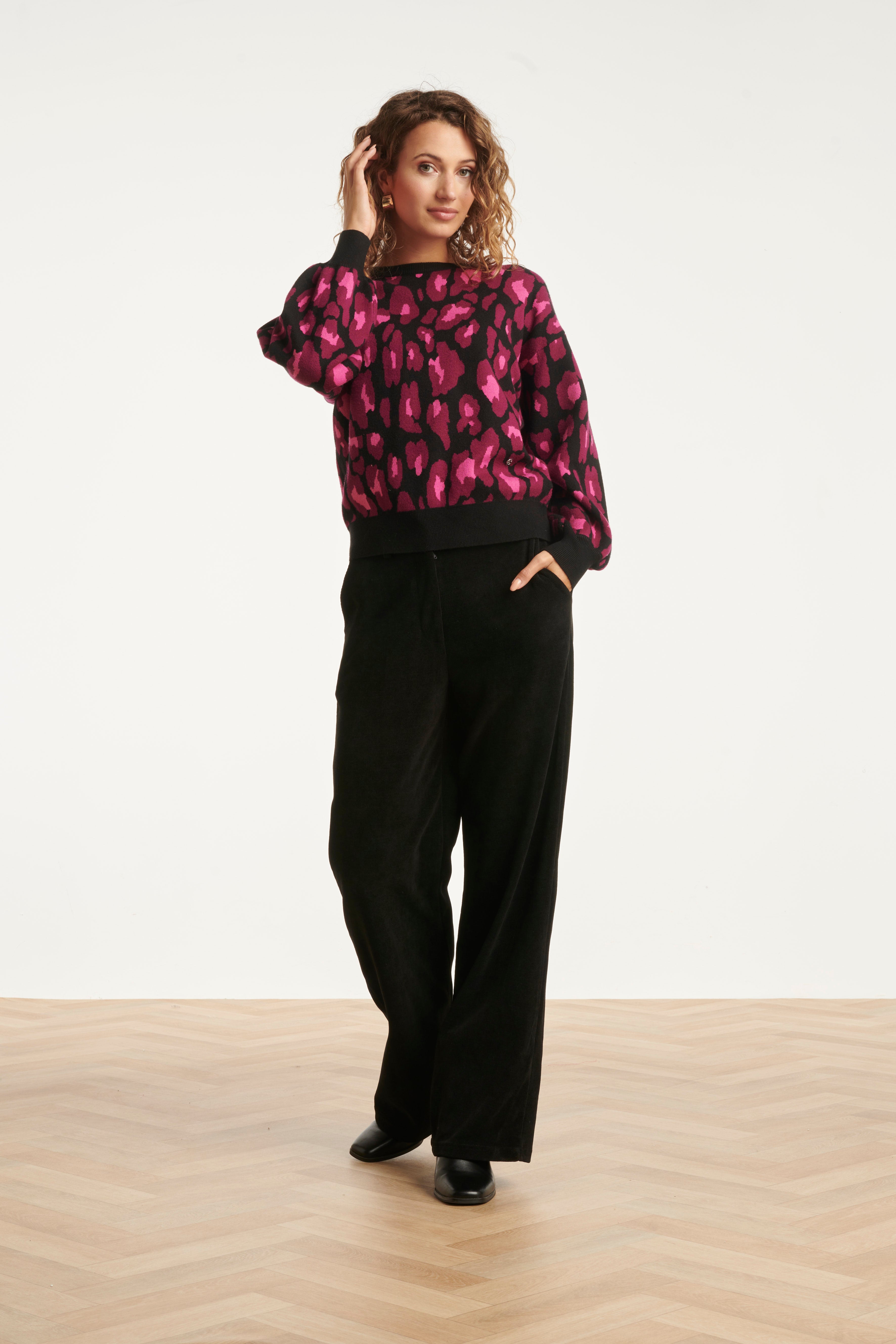 25628 Damescorduroy Broek | Black