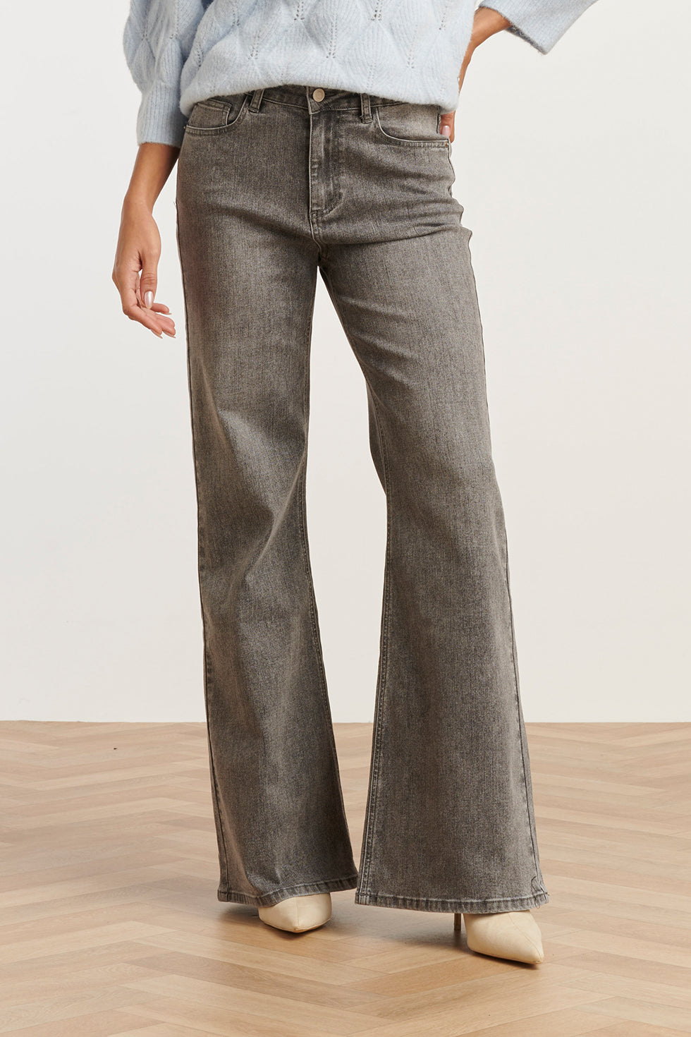 25629 Smashed Lemon Mediumblauwe Flared Jeans | Grey Denim